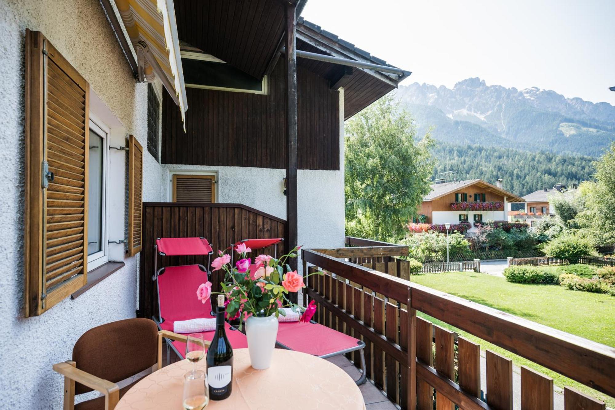 Apartments Drei Zinnen San Candido Exterior photo